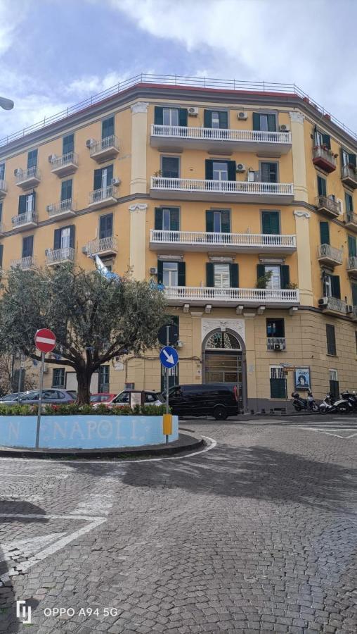 Wanda Bleisure Apartment Napoli Bagian luar foto