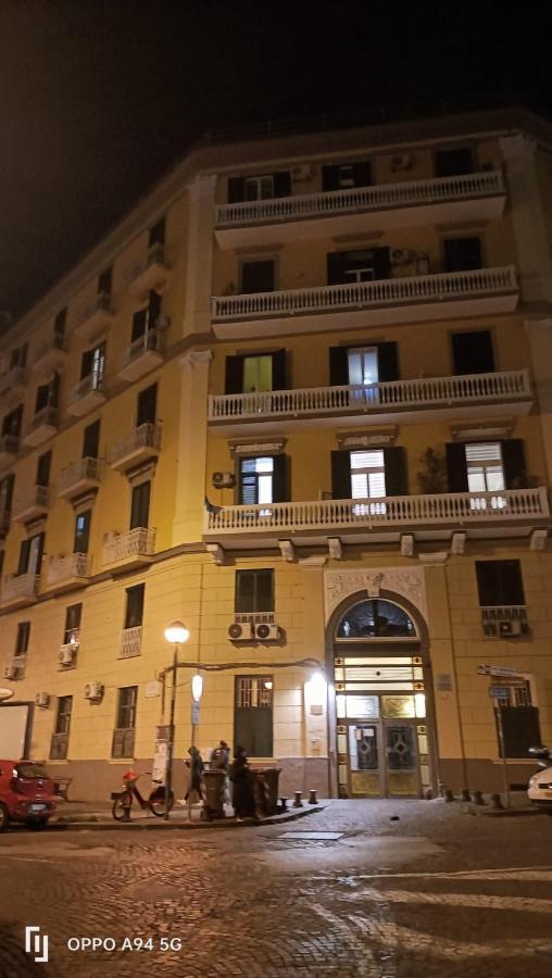 Wanda Bleisure Apartment Napoli Bagian luar foto